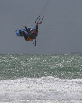 Kitesurfing