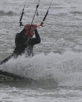Kitesurfing