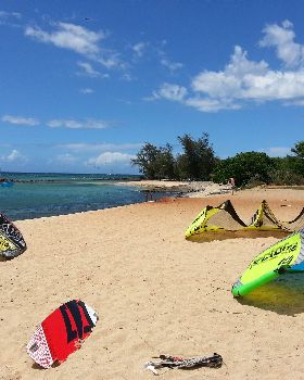 Kitesurfing