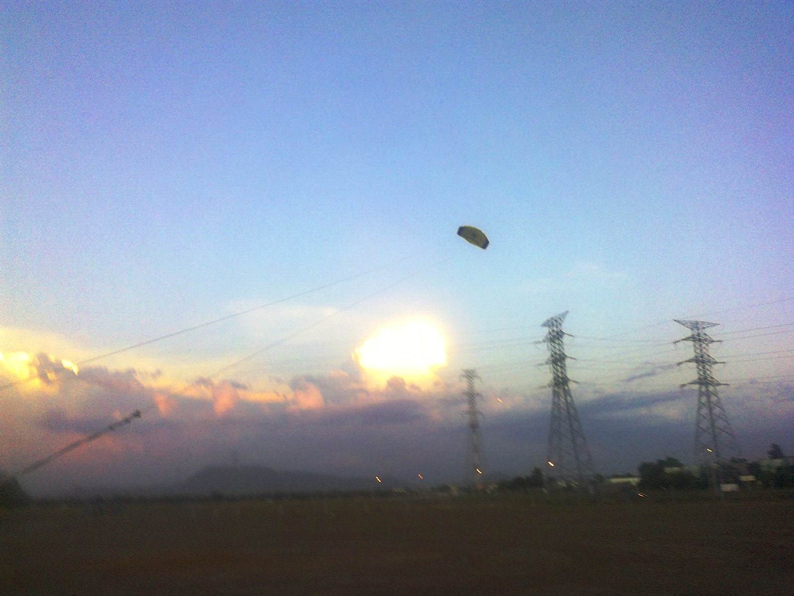 VOLANDO BAJO