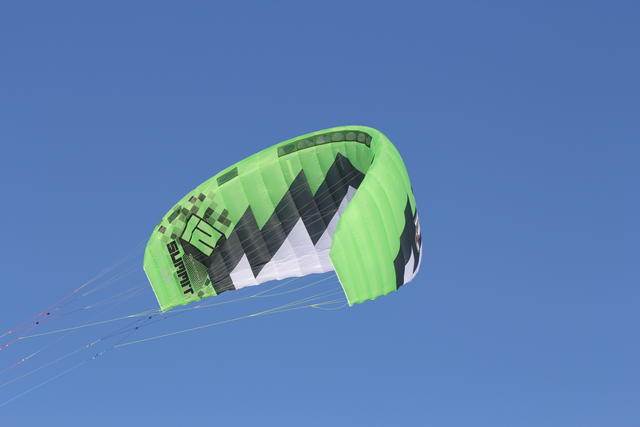 Ozone Summit snowkite