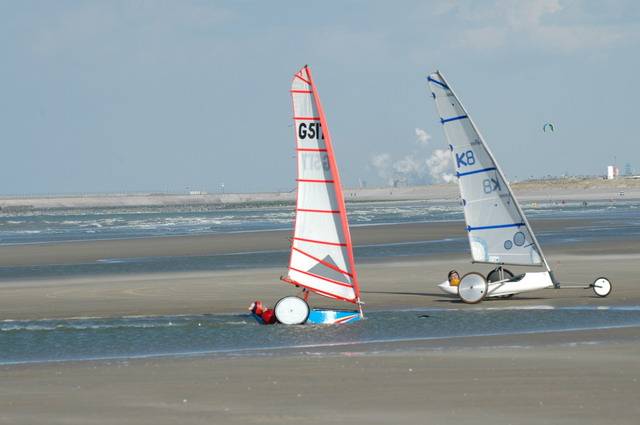 This is why theyre called LAND yachts!!