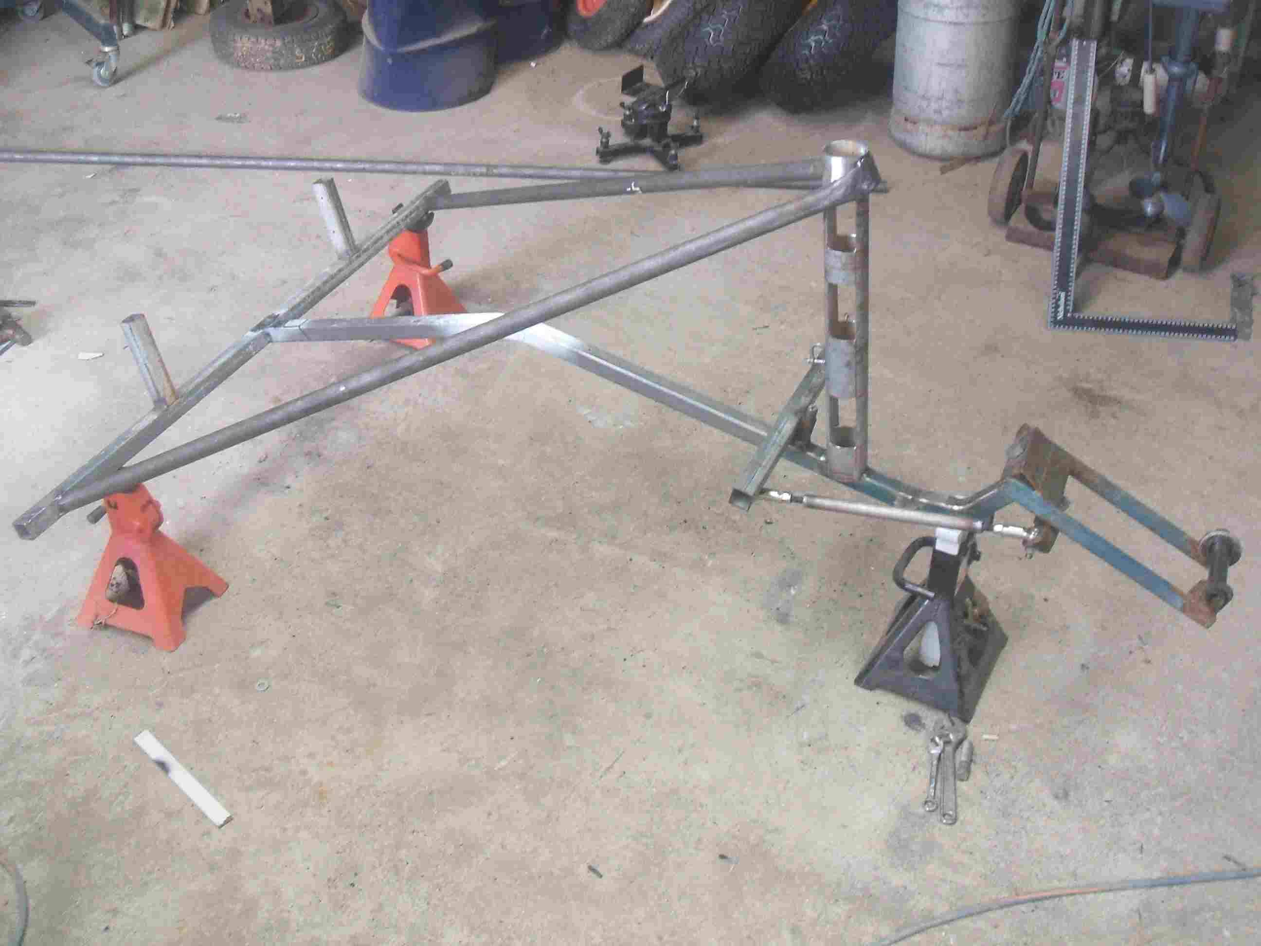 Mast support brace