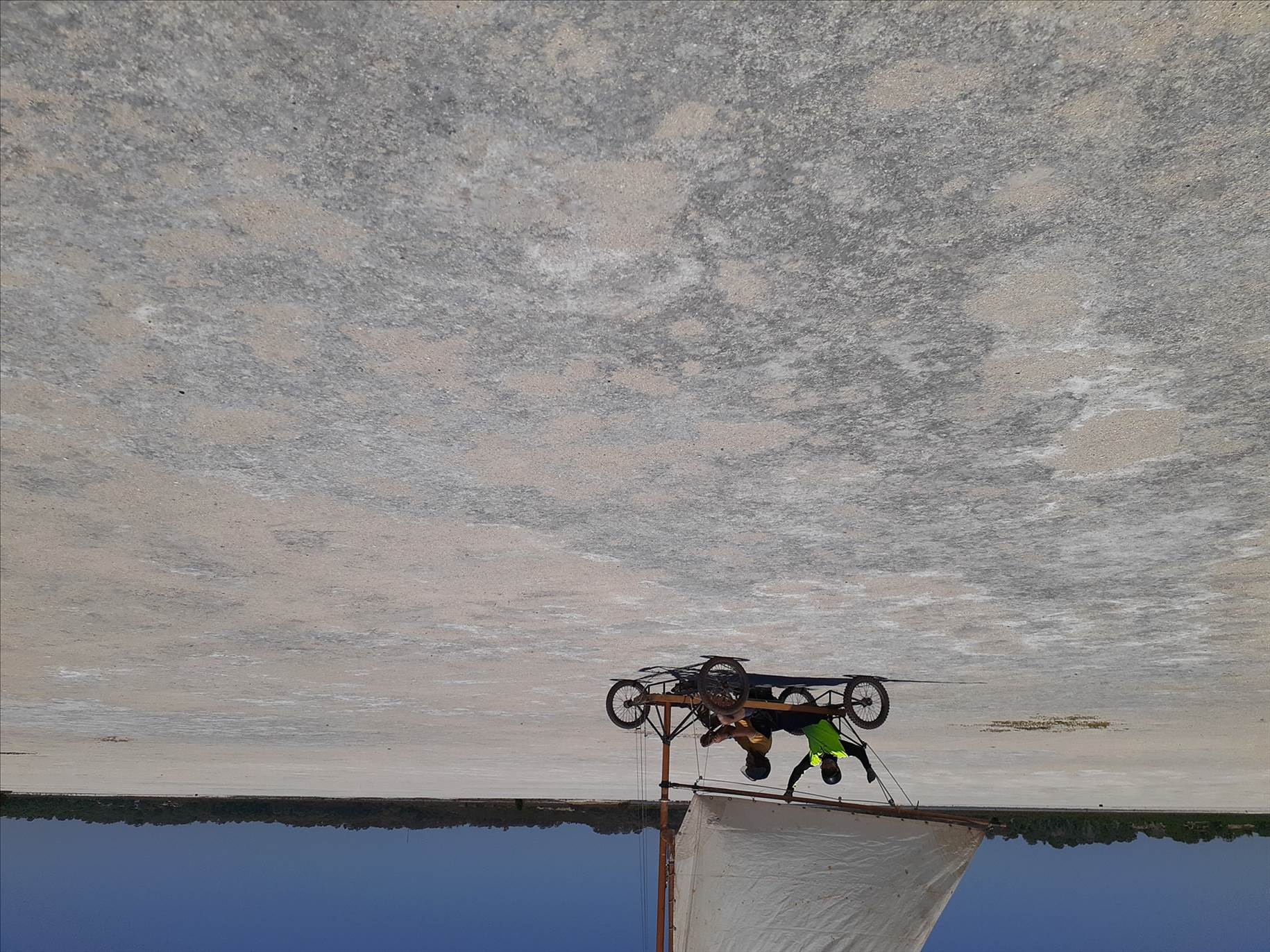 Bleriot sailing