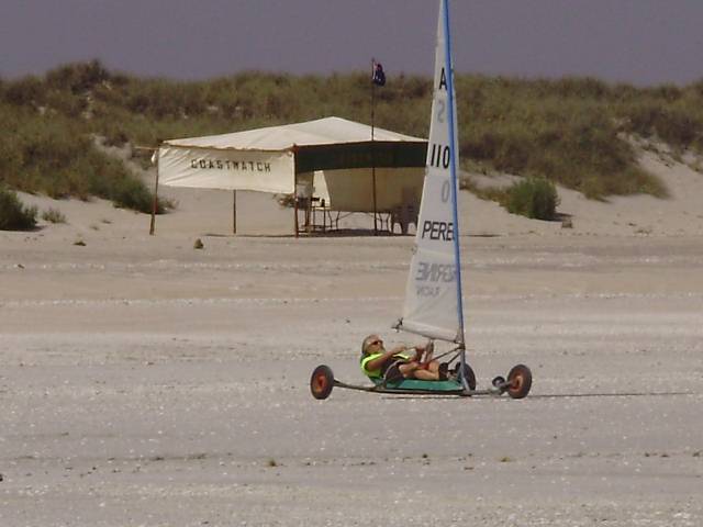 80 mile beach