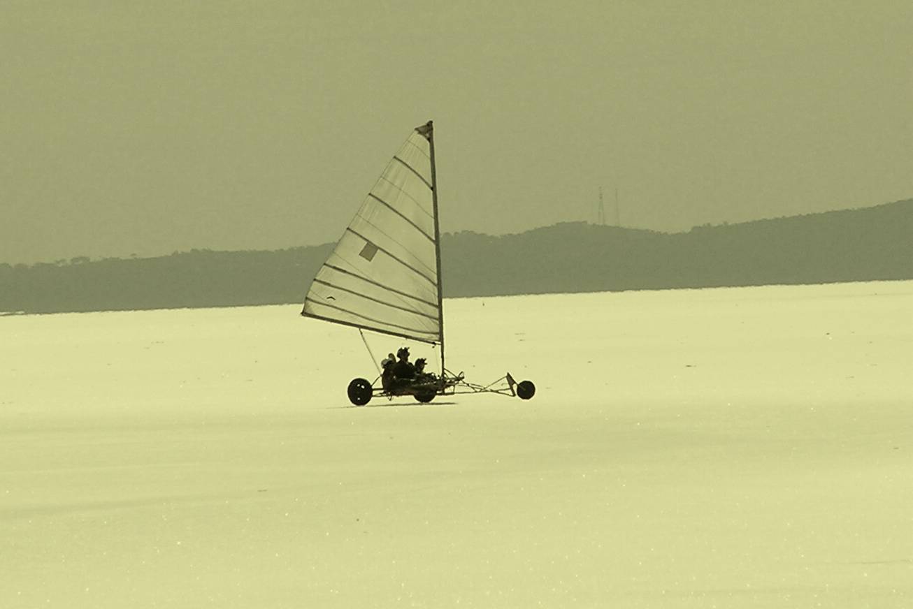 old yacht Lake Lefroy