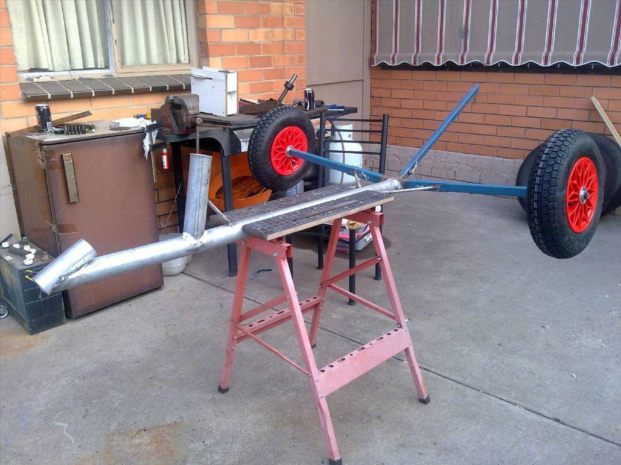 Front steering head fitted and the fallshaws