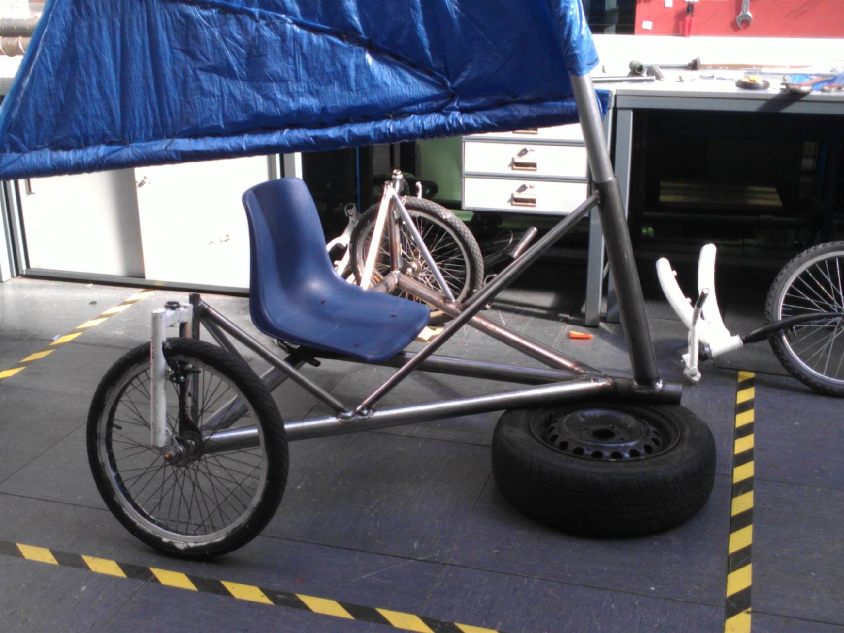 frame rear wheels