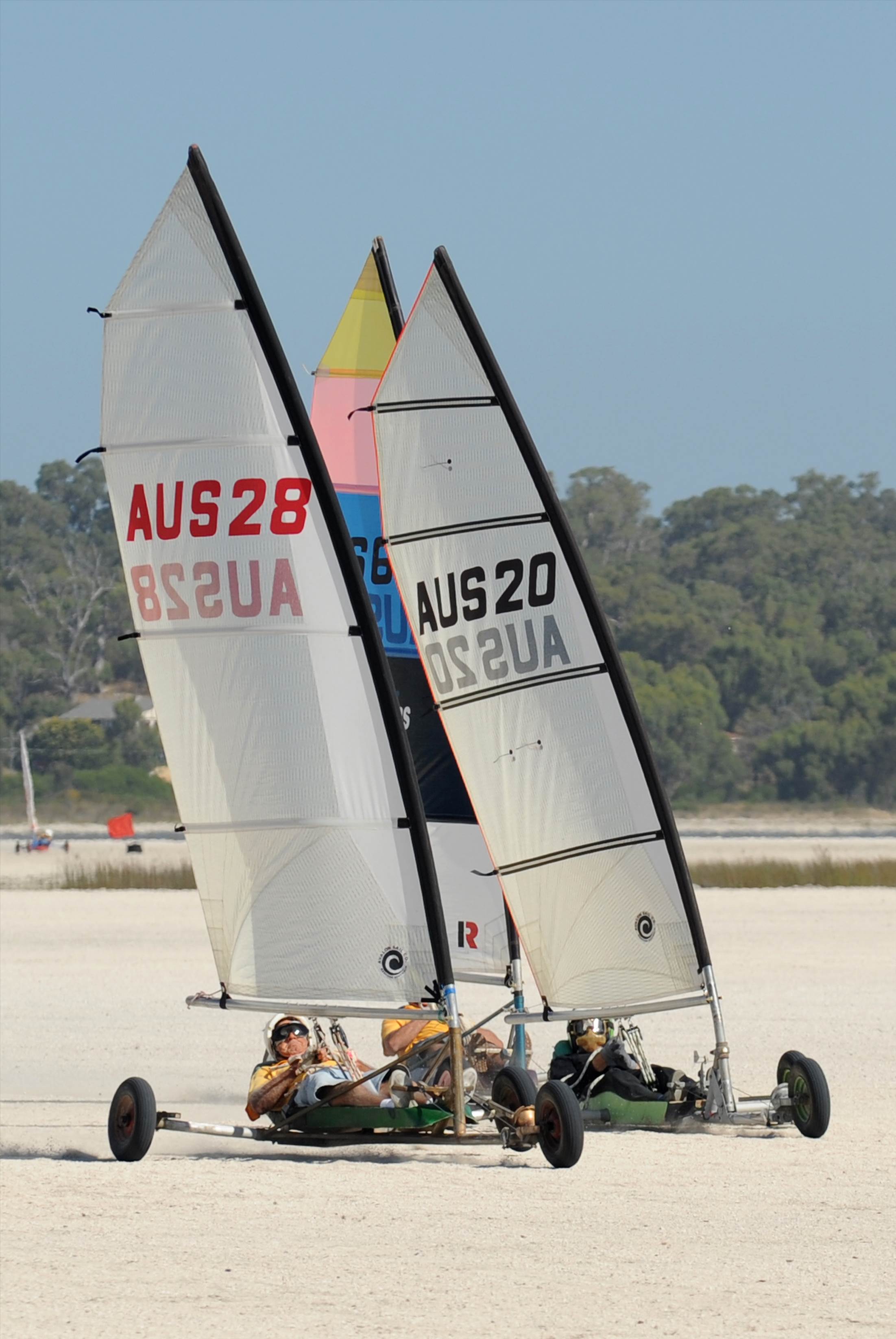 close racing