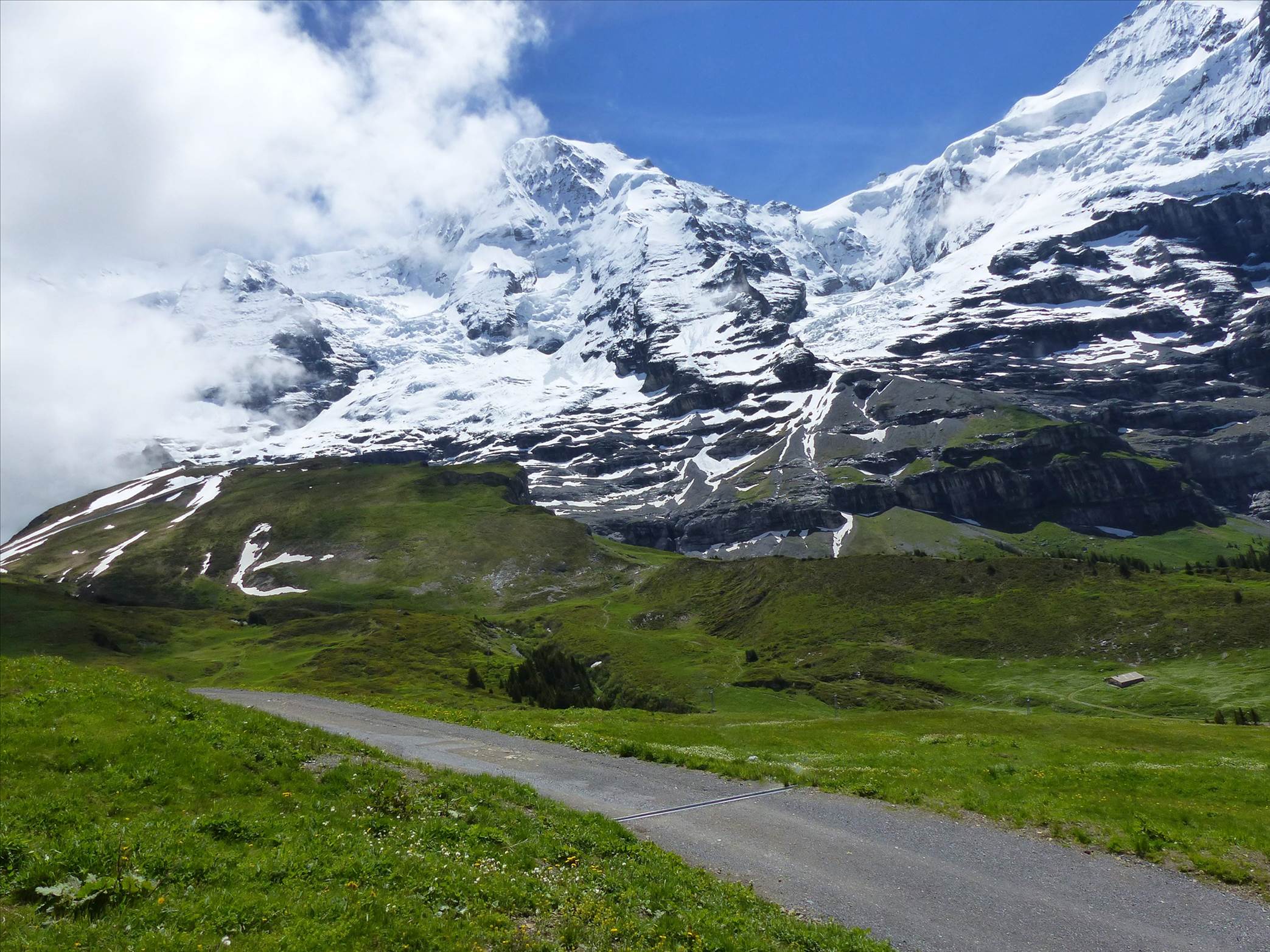 Road to Jung Frau