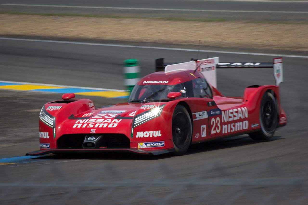 Nissan Motorsports - Nissan GT-R LM Nismo -23 (18860958202)