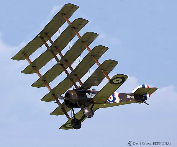 Sixed winged plane