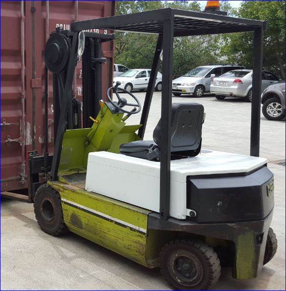 electric forklift