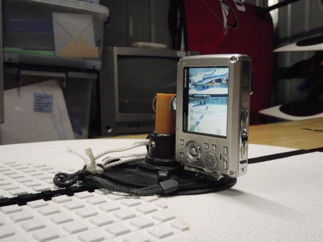 Mast base board cam