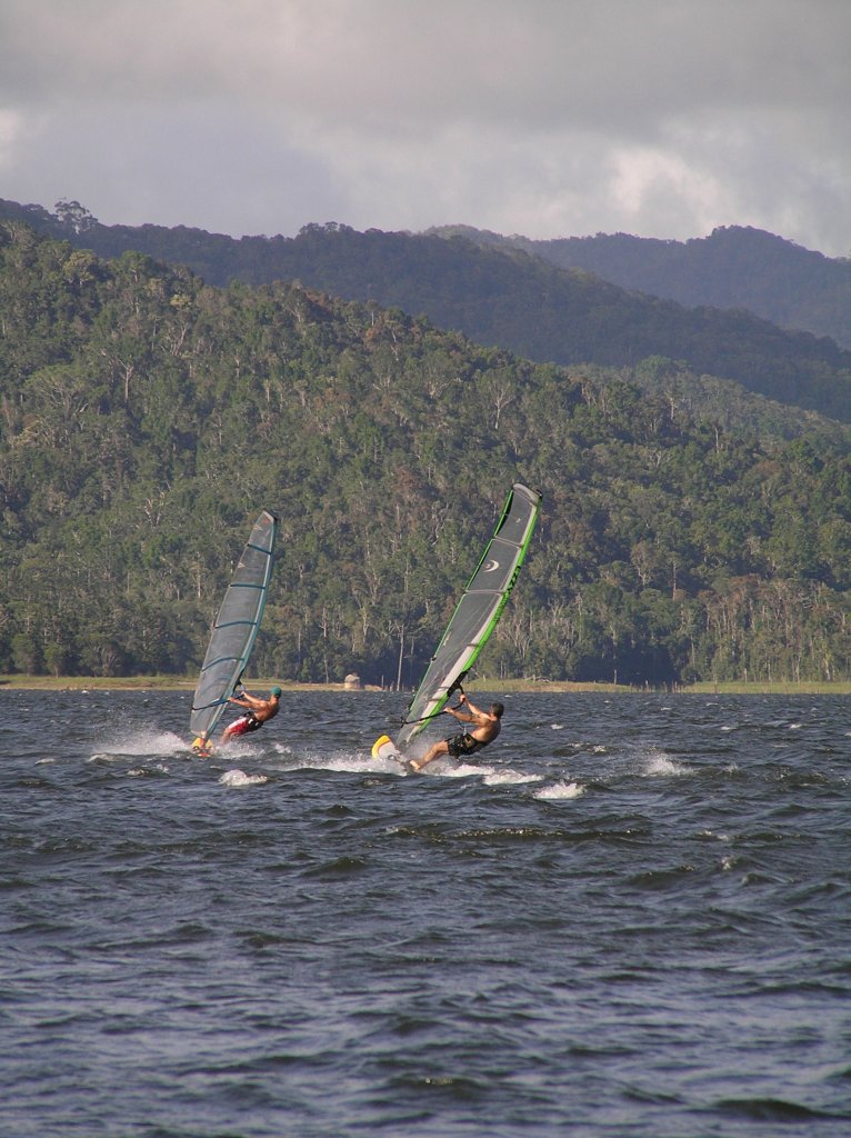 Sunday Arvo at Tinaroo Dam