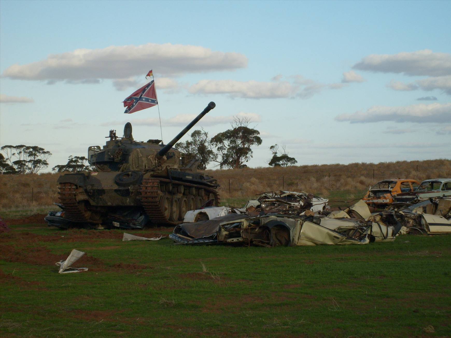 went to a show out back of Loxton