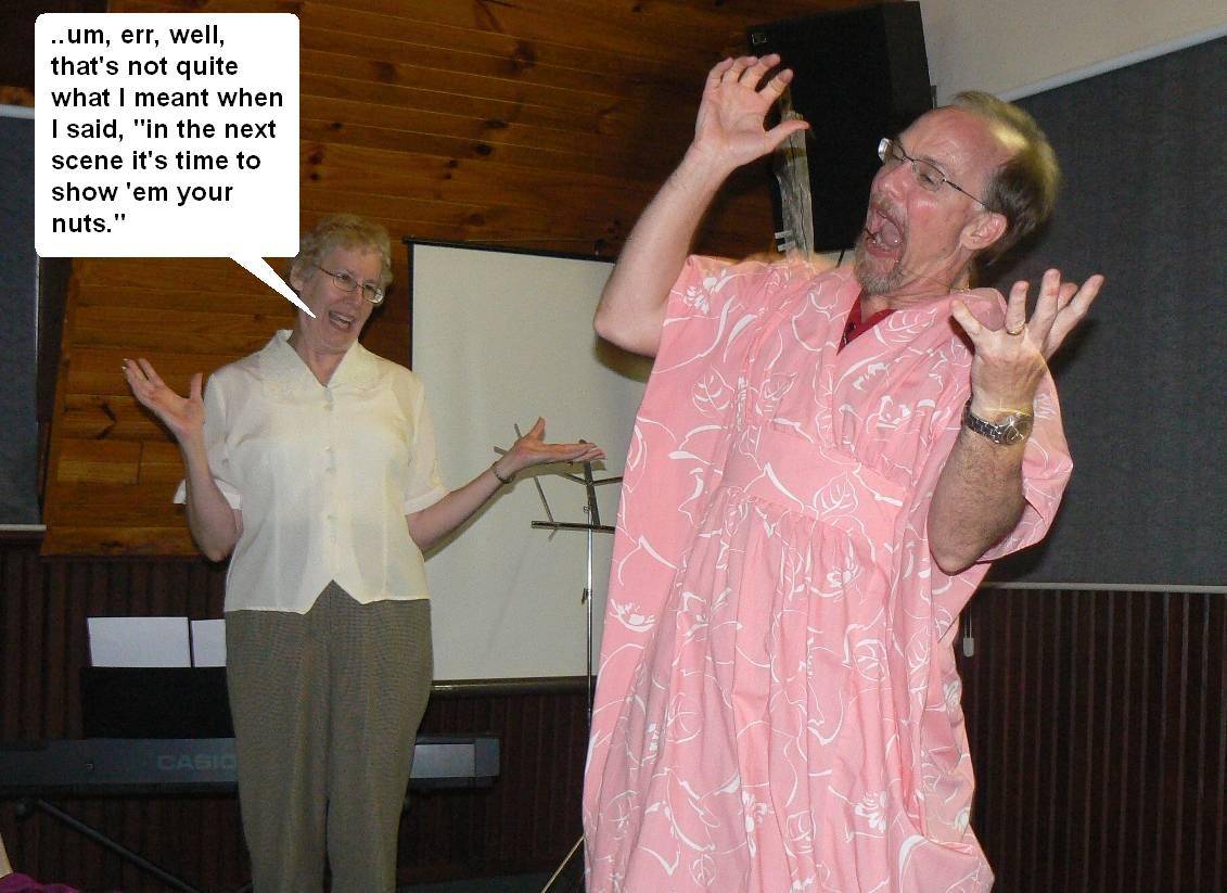 pink man singing2