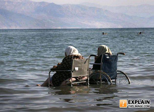 thelma and louise = eastern bloc style
