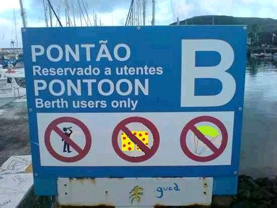pontoon