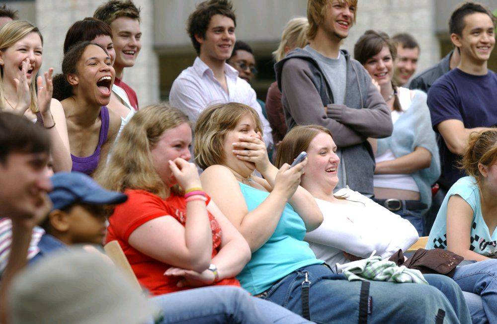 people-laughing