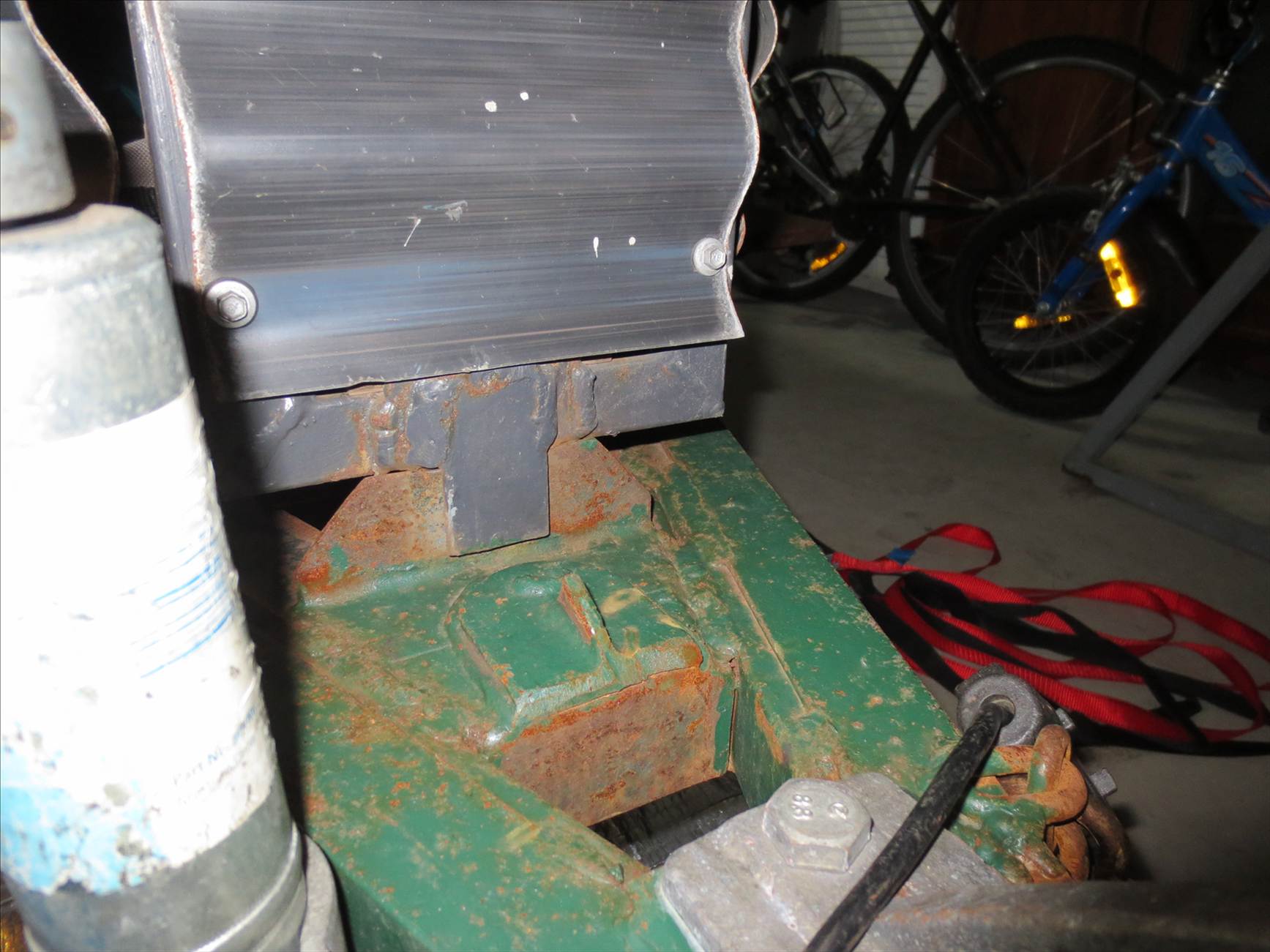Lugs that interlok and prevent any fore-aft movement.