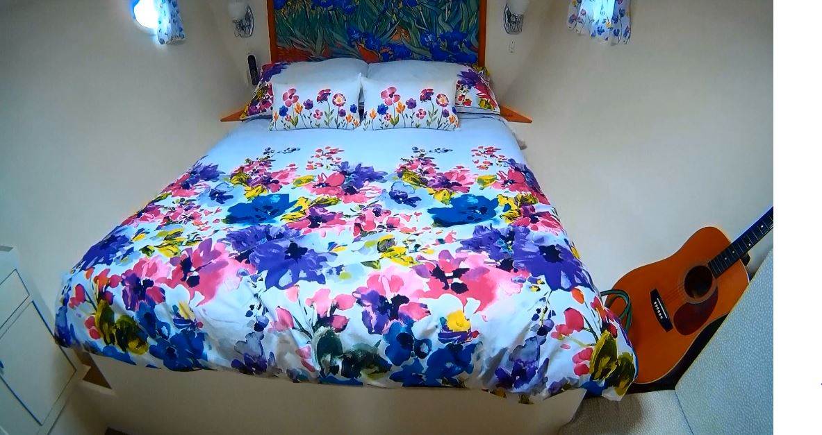 Main bed
