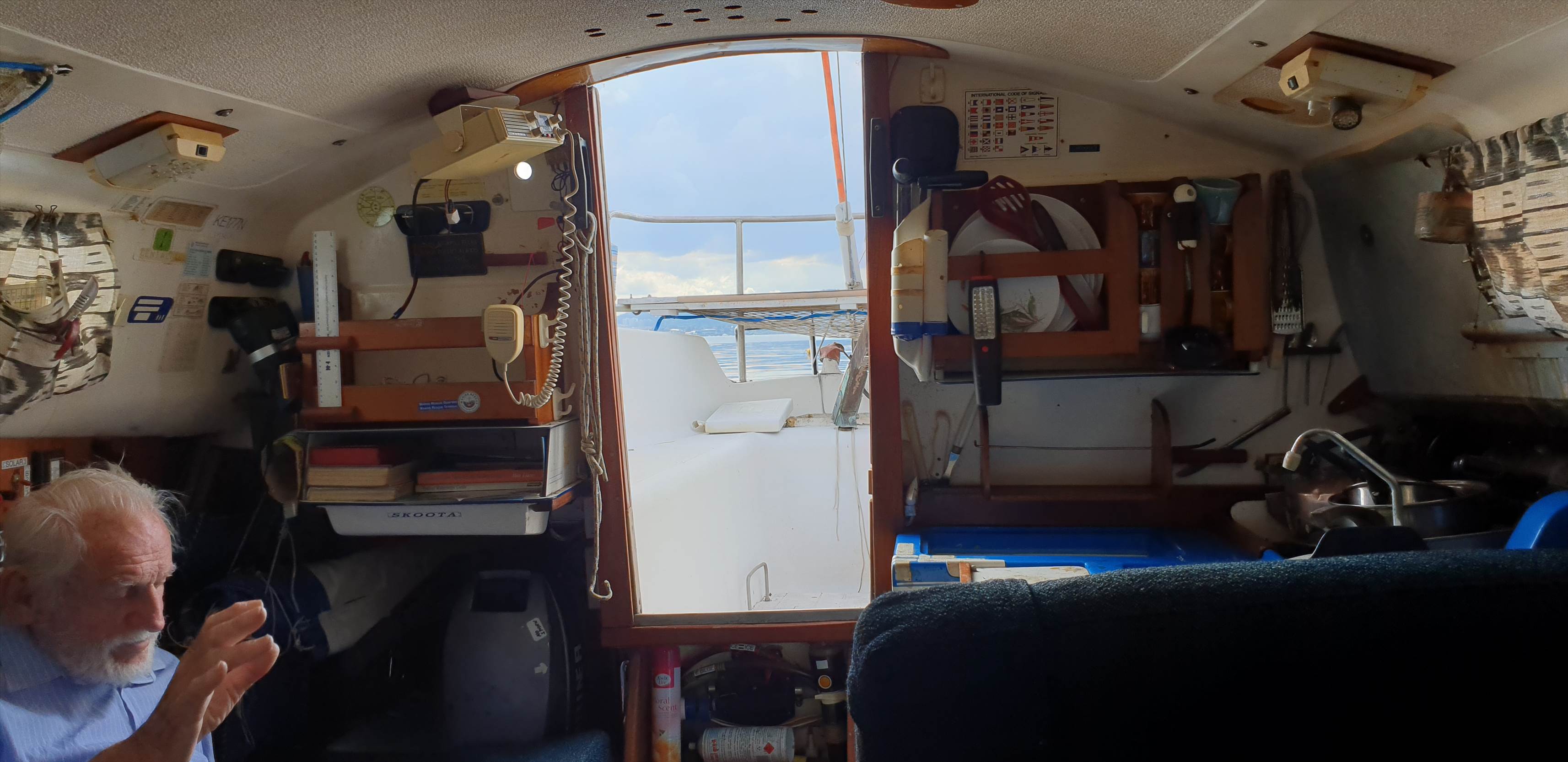 Triton 24 interior