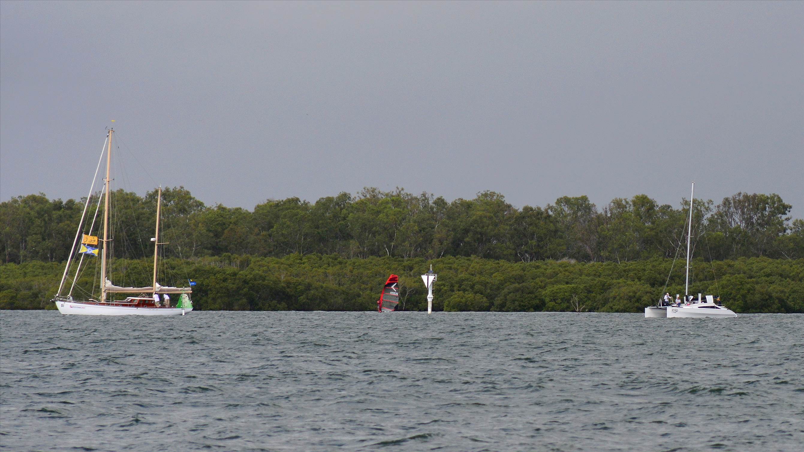 2018 Brisbane to Gladstone Multihull Race Start