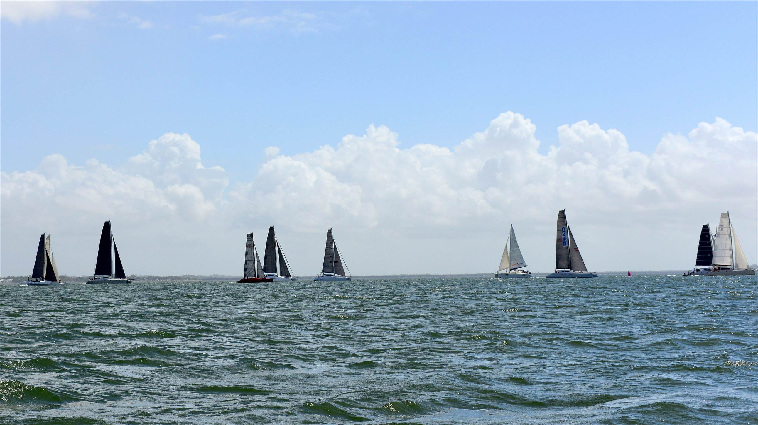 2018 Brisbane to Gladstone Multihull Race Start