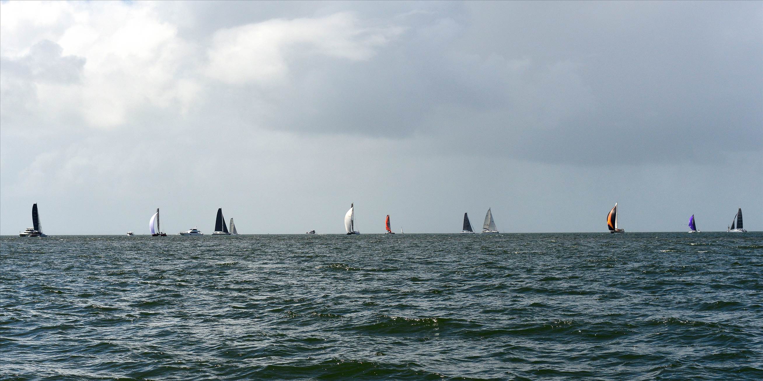 2018 Brisbane to Gladstone Multihull Race Start