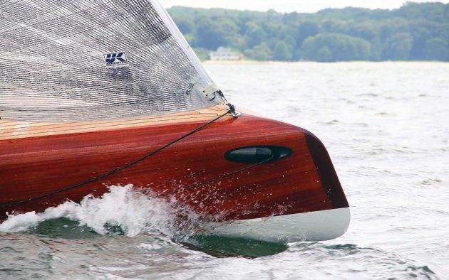 la28-trailable-wooden-boat-prow-credit-sam-fortescue-630x394