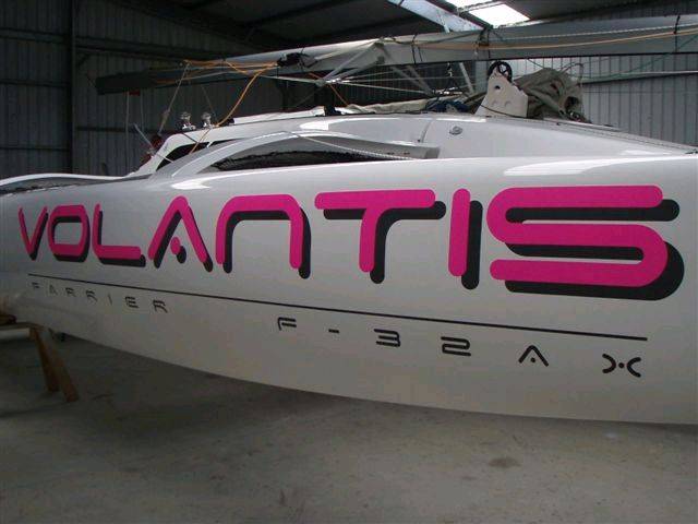 VOLANTIS 004