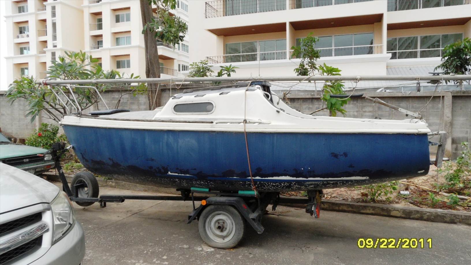 Mu "Little Blue Sailboat",as yet un-identified . . . .