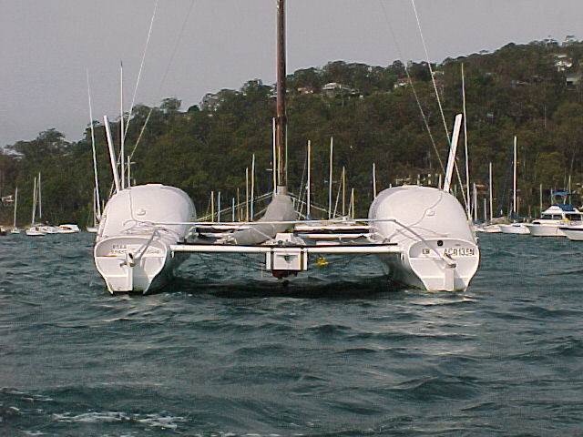 Alisios outboard motor position