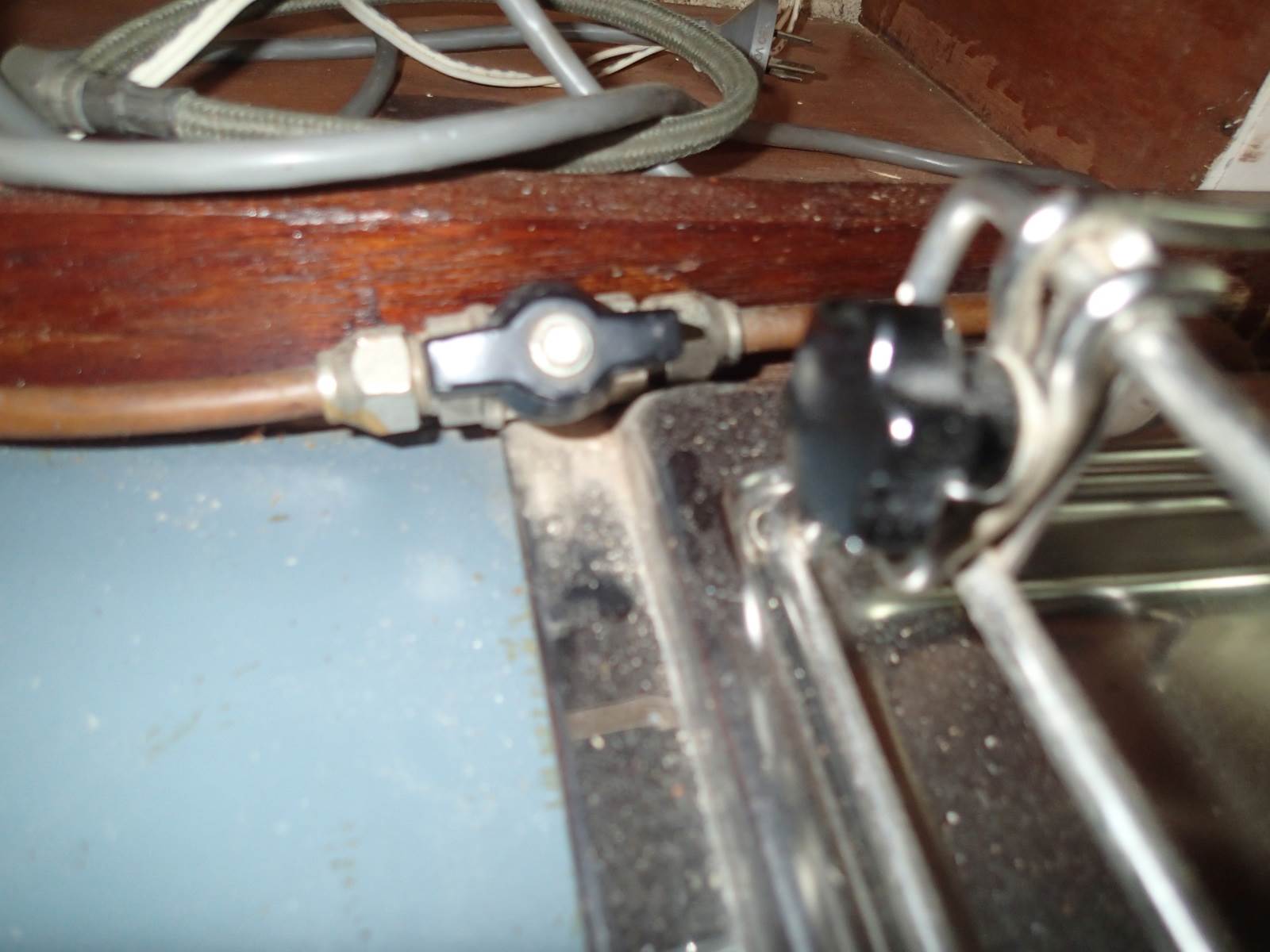 shutoff valve