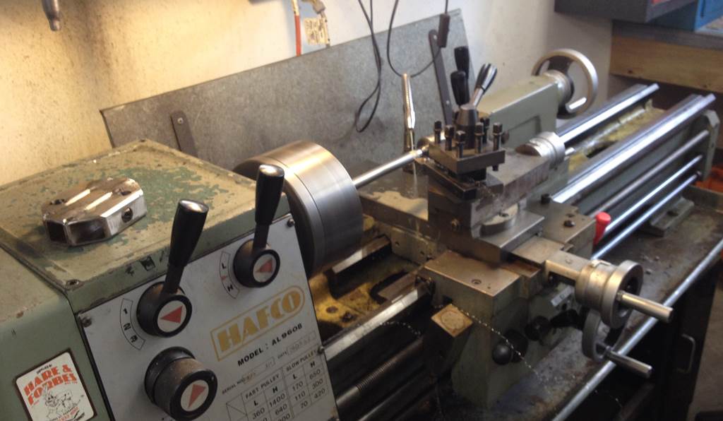 Reducing the SS pivot rod.