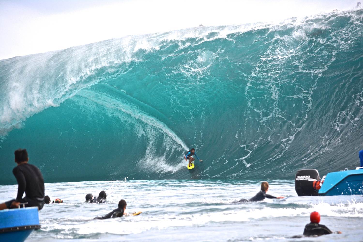 Matahi-Drollet-wave-of-the-day Teahupoo-Tahiti Point-Break-2-photo-Kenna-Colbs-0557