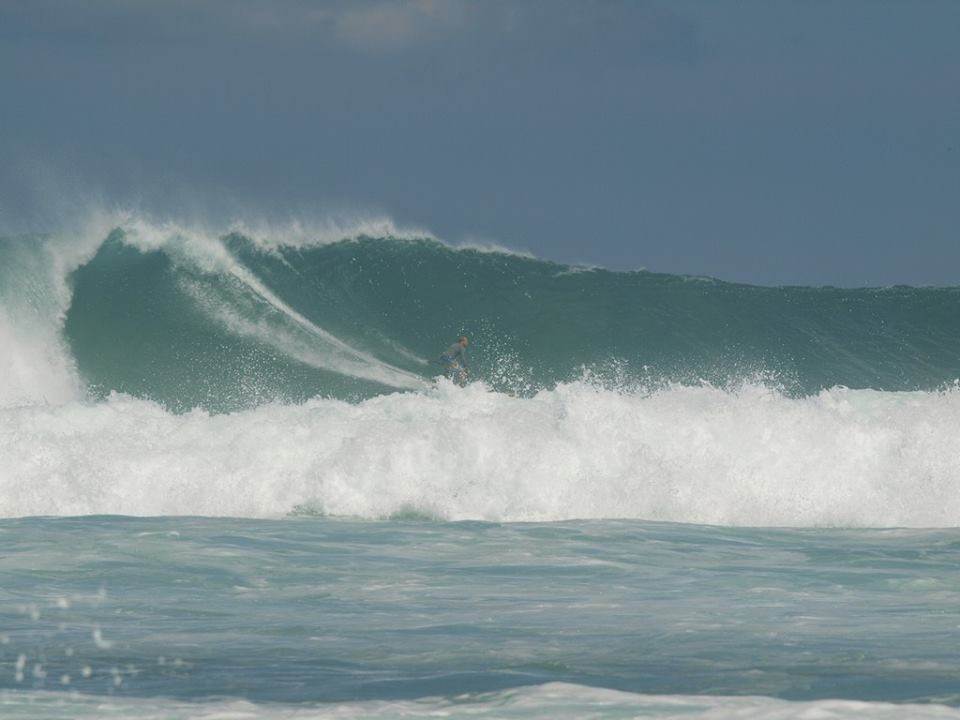 How good does the yellow baby bomb look on a wave?