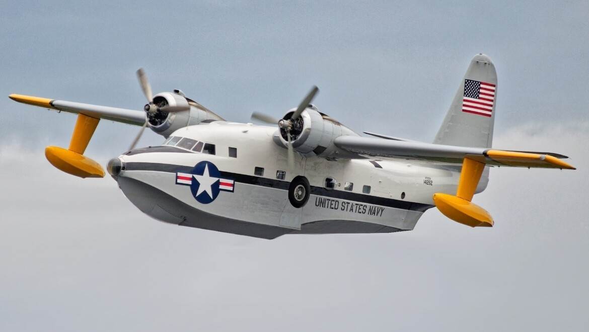 A-U.S.-Navy-Grumman-HU-16-Dylan-Agbagni-WikiCommons