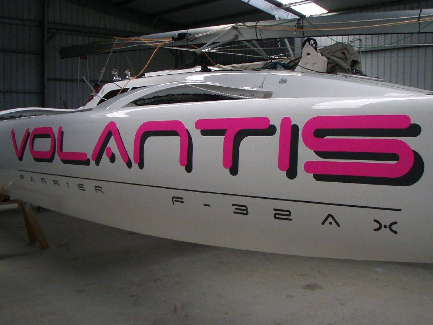 VOLANTIS 004