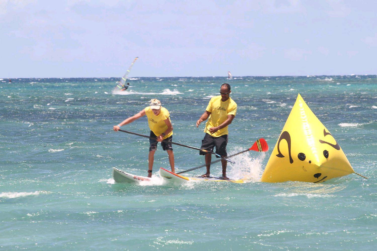 2010 Olukai Race - Conner & Aaron having words !!