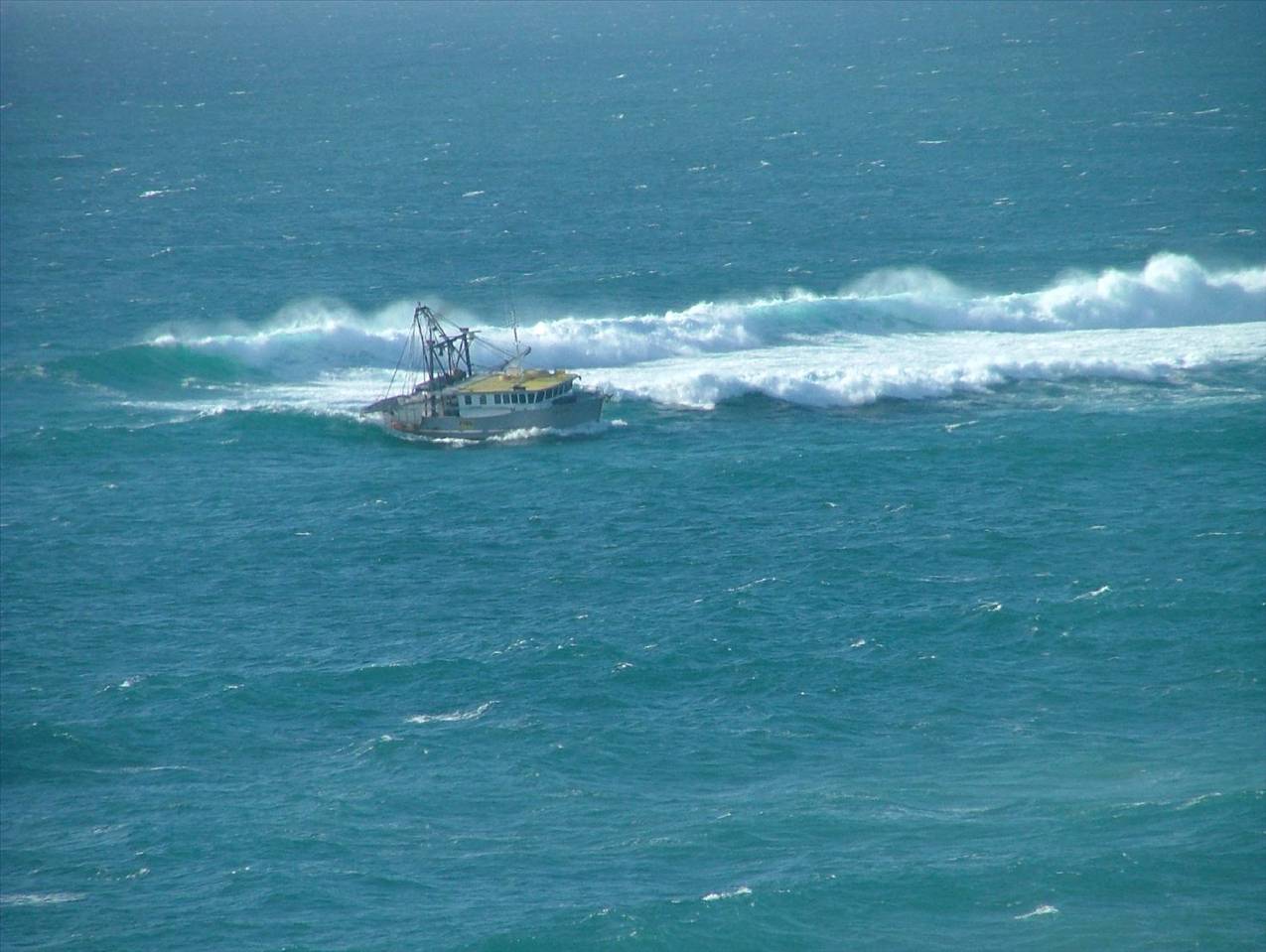 trawler surfing 004