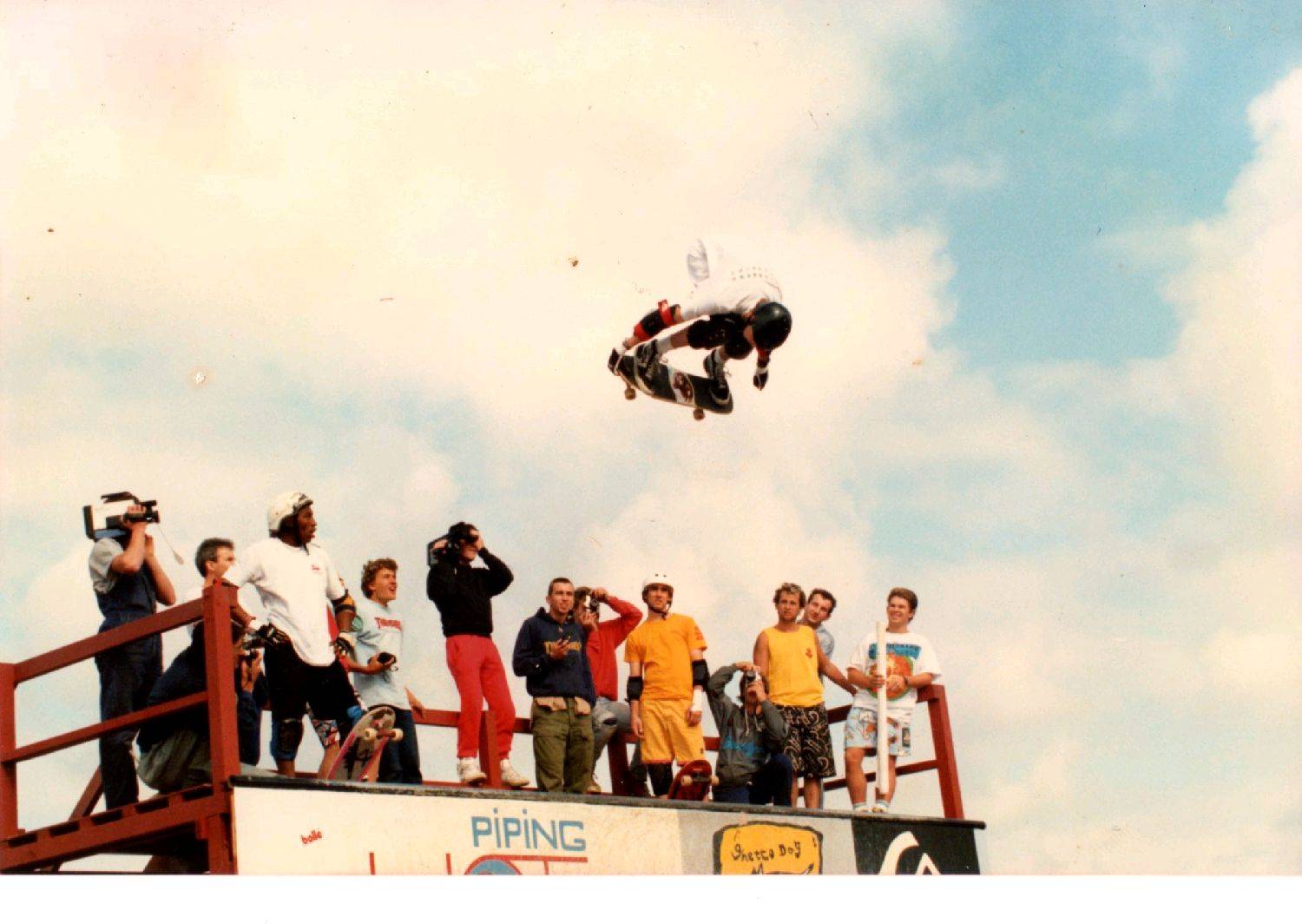 hawk nosegrab torquay april '87131
