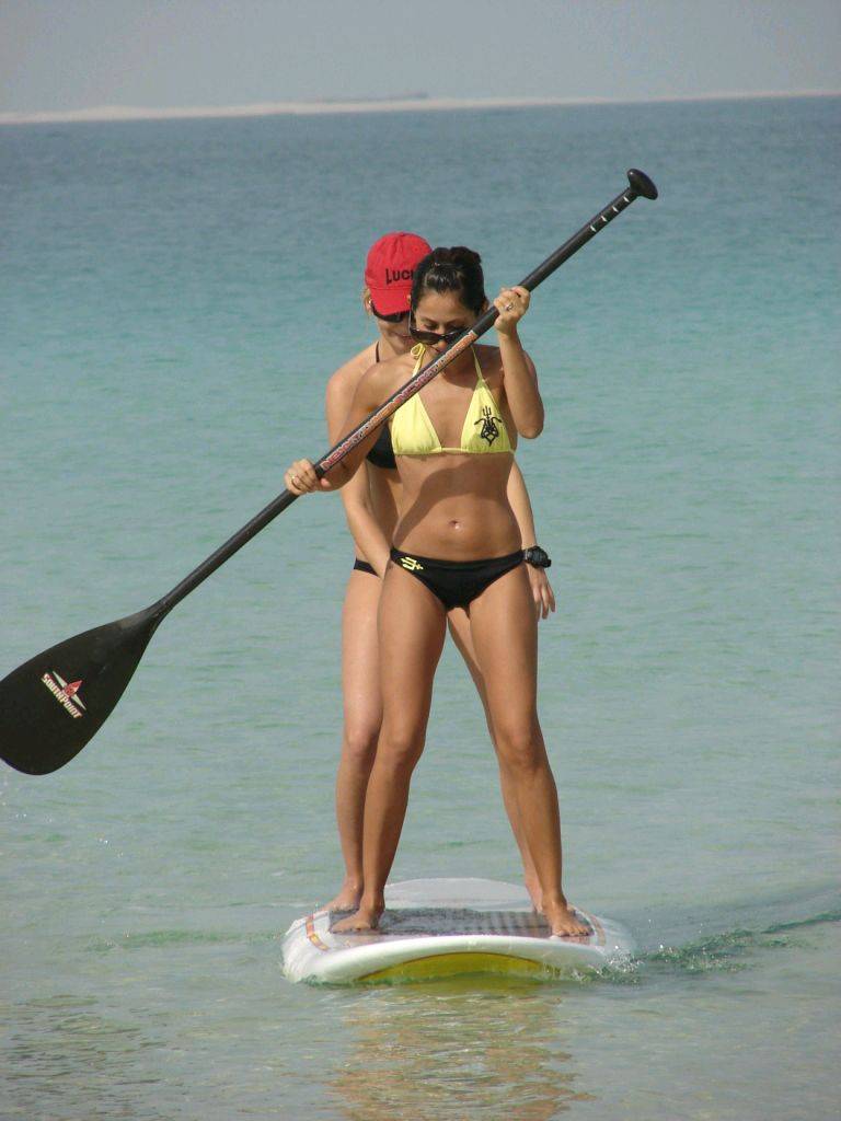 SUP surfing