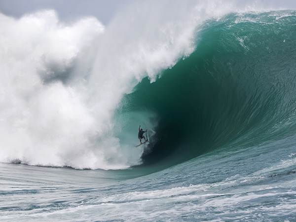 nathan-fletcher-teahupoo-tahiti 50743 600x450