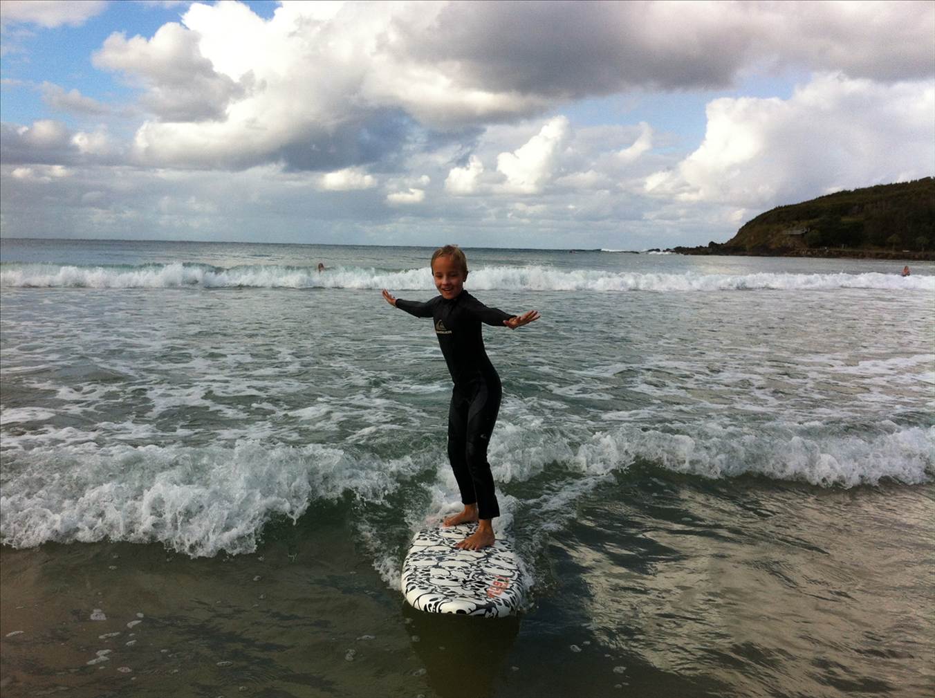 Tahlia Surfing