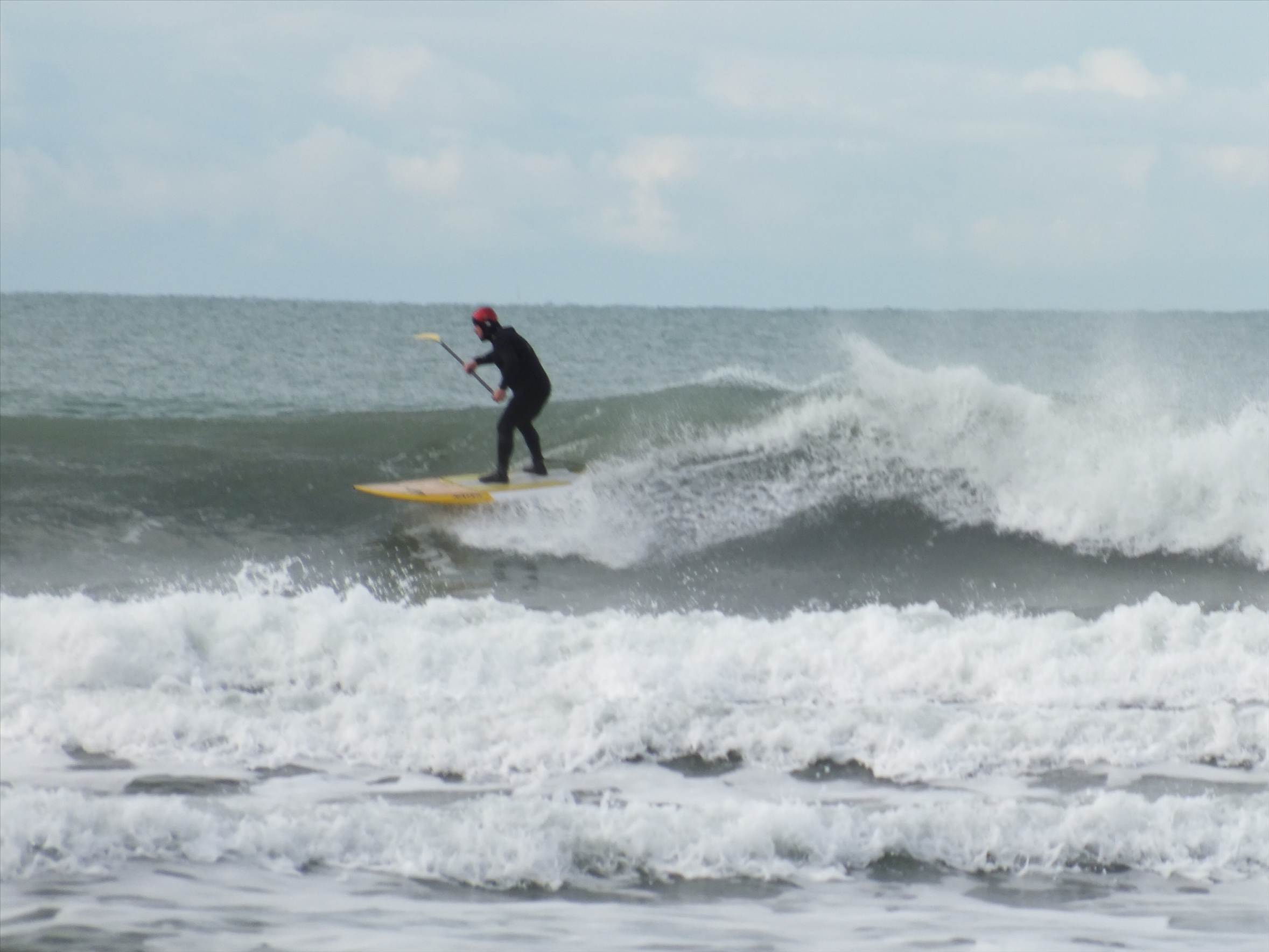 Surfing pipe sept22 020