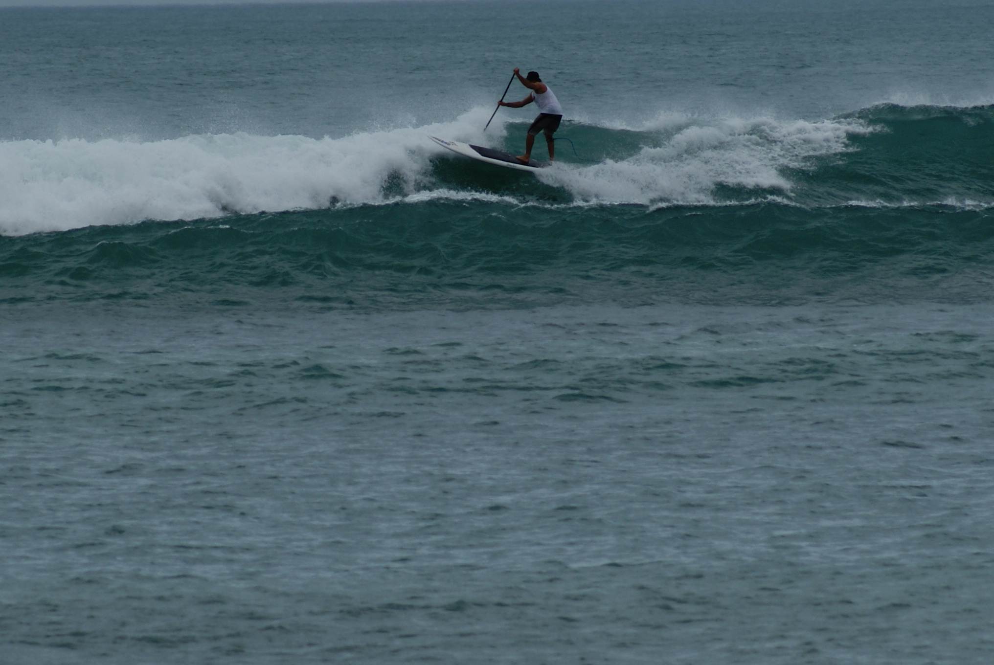 Radman Larrie rippen st georges up. Vic paddelen in