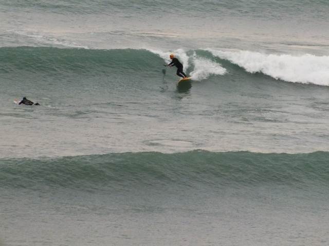 Slow,mellow surf