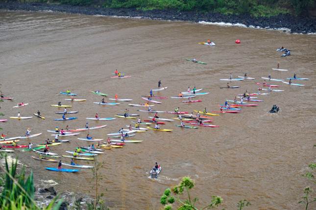 Maui-Paddleboard-Race-645x429